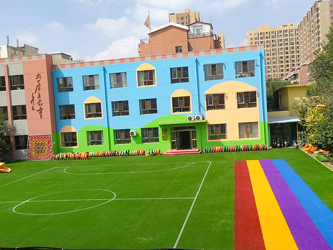 幼兒園人造草坪使用中注意哪些內(nèi)容？