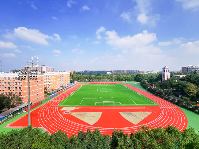 成都首塊！國際足聯(lián) (FIFA QUALITY) 認(rèn)證足球場落戶成都信息工程大學(xué)